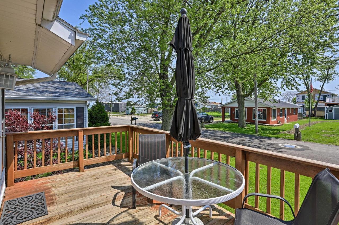 Home With Lake-View Deck By Camp Perry And Magee Marsh Port Clinton Esterno foto