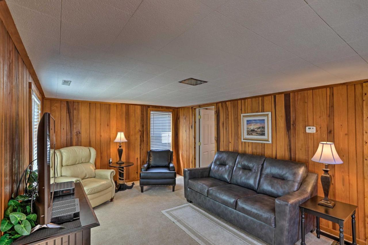 Home With Lake-View Deck By Camp Perry And Magee Marsh Port Clinton Esterno foto